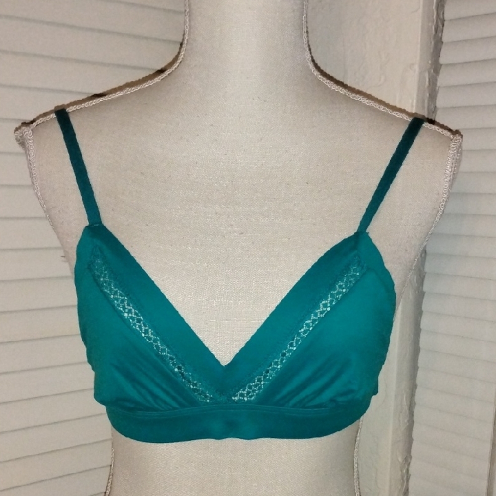 Victoria's Secret Teal Bralette with Lace Detail - Picture 1 of 5